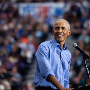 Ο Obama ραπάρει το Lose Yourself μπροστά στον Eminem (video