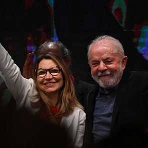 Οι σταθμοί ζωής του νέου &lt;em>προέδρου&lt;/em> της Βραζιλίας, Lula