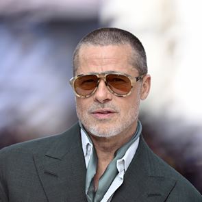 Σε άλλα νέα, ο Brad Pitt έρχεται στην Ελλάδα