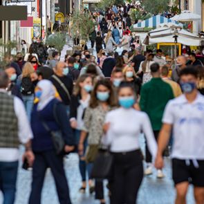 &lt;em>Κορονοϊός&lt;/em>: 3.065 νέα κρούσματα