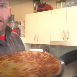 Ένας άντρας έτρωγε μόνο πατάτες για έναν χρόνο και ιδού τι του συνέβη (video