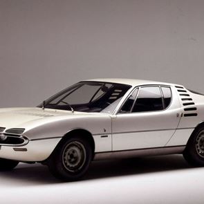 H <em>Alfa</em> <em>Romeo</em> Montreal και η αβάσταχτη γοητεία της βιασύνης