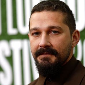 Ο Shia LaBeouf μιλά για τα παιδικά τραύματα που τον οδήγησαν στον αλκοολισμό