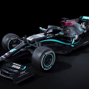 Το μαύρο μονοθέσιο της Mercedes στη Formula 1