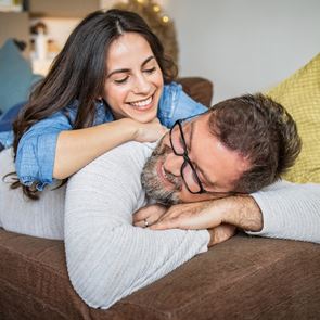 Ποια είναι η ιδανική διαφορά ηλικίας σε ένα ζευγάρι