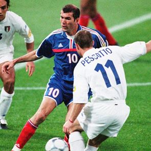 Όλες οι στιγμές που έκαναν το Euro 2000 το καλύτερο τουρνουά στην ιστορία