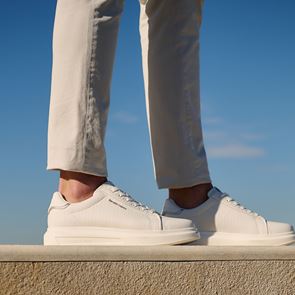 Τα &#39;must&#39; παπούτσια για τον σύγχρονο άνδρα από την Tsakiris Mallas