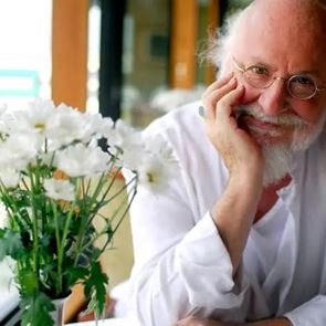 Πέθανε ο Διονύσης Σαββόπουλος