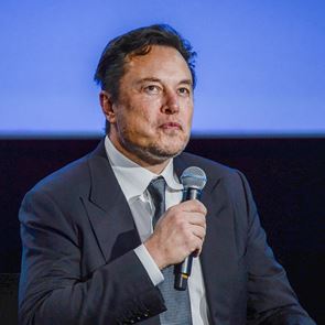 Η άτακτη υποχώρηση του Elon Musk