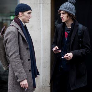 Πώς ένα απλό beanie θα σου δώσει στυλ φέτος τον χειμώνα