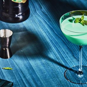 Η ιστορία και η συνταγή του αυθεντικού Grasshopper