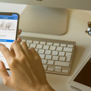 Κι αν το e-mail σου έχει διαρρεύσει από το Facebook