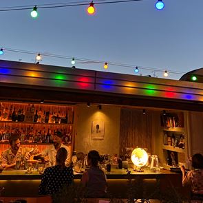 Το Λοκάλι ανέβηκε στην ταράτσα