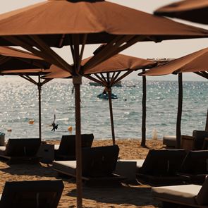 The C - Beach Restaurant: Η <em>παραλία</em> γίνεται υπέροχος all day προορισμός