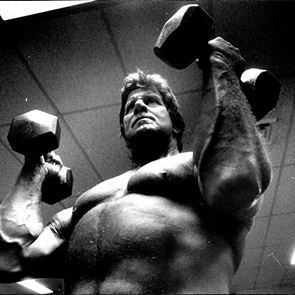 Charles Atlas, ο άνθρωπος που πουλούσε μύες μέσω ταχυδρομείου