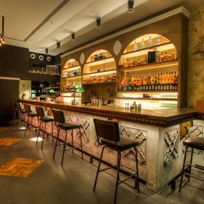 The Clumsies και Baba Au Rum στα καλύτερα μπαρ του κόσμου για το 2019