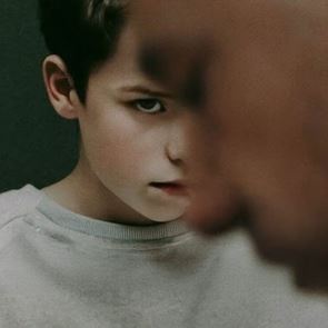 Τι μάθαμε από το Adolescence σχετικά με τους ψηφιακούς κινδύνους για τους εφήβους