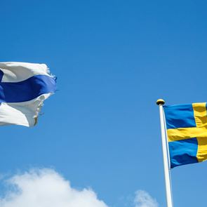 Φινλανδία και Σουηδία κατέθεσαν το αίτημα για ένταξη στο ΝΑΤΟ