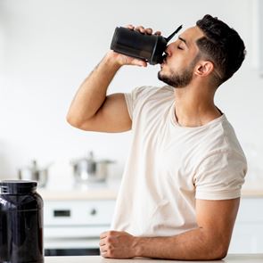 Κάνει δουλειά η TikTok τάση &#39;μέλι και αλάτι&#39; πριν από την &lt;em>προπόνηση&lt;/em>;