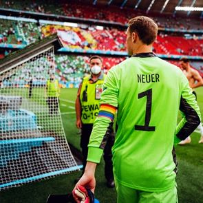 Ο Manuel Neuer και το πρόβλημα με την UEFA