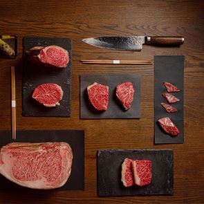 Η καρνιβορική τελειότητα του Drakoulis Dry &amp; Raw