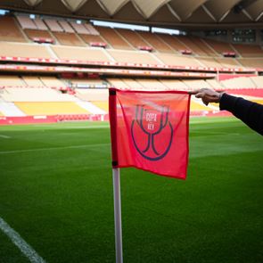 Δεν φαντάζεσαι ποιος Έλληνας ράπερ θα σχολιάσει το Μπαρτσελόνα-Ρεάλ στο Copa del Rey