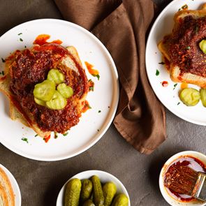 Το τηγανητό κοτόπουλο θέλει Bloody Mary sauce