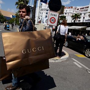 Εκπτώσεις Νοεμβρίου: Τι να αγοράσεις στις mid season sales