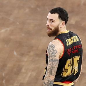 O Mike James δε γεννήθηκε για να πρωταγωνιστεί