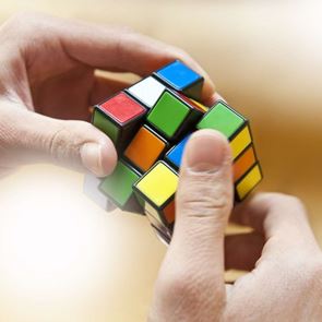 Πώς θα γίνεις άσος στον κύβο του Rubik