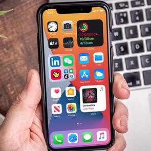 Το iOS 15 έρχεται για να αλλάξει το <em>iPhone</em>