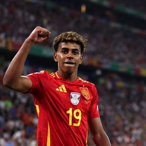 O 17χρονος Lamine Yamal της Μπαρτσελόνα έγραψε ιστορία