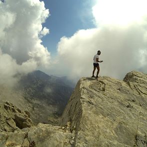 Κανένα εμπόδιο δεν μοιάζει ικανό να σταματήσει τον Λευτέρη Παρασκευά