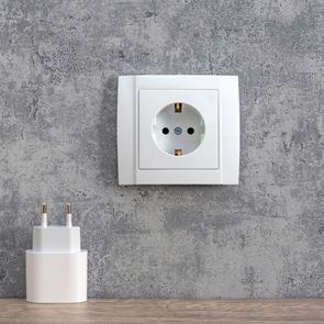 Ποιες συσκευές πρέπει να βγάζουμε απ&#39; την πρίζα πριν από ταξίδι