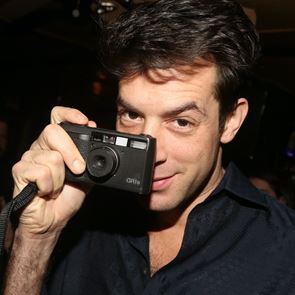 O Mark Ronson γράφει τα απομνημονεύματά