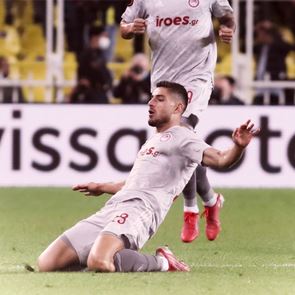 Για τον Γιώργο Μασούρα, καθρέφτης είναι μόνο το γήπεδο