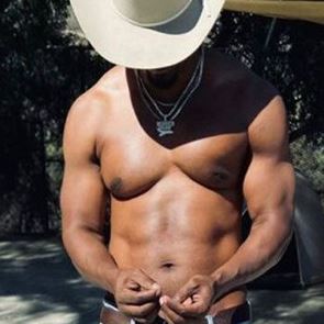 Ο Jamie Foxx μεταμορφώνεται σε Mike Tyson