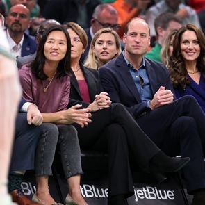 Πρίγκιπας William και Kate Middleton είδαν από κοντά τους Boston Celtics