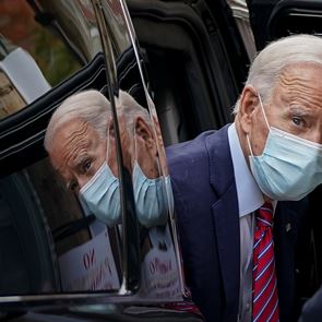 O Joe Biden στο κατώφλι του Λευκού Οίκου