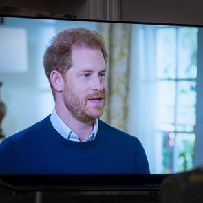 Το σκάνδαλο του πρίγκιπα Harry στην έκτη σεζόν του The Crown