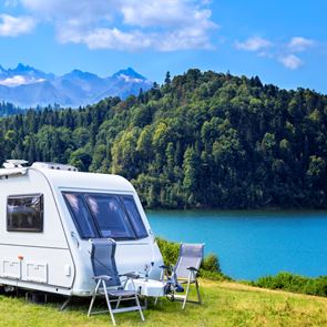 Αυτοκινούμενα τροχόσπιτα: Η νέα, παγκόσμια τάση &lt;em>διακοπών&lt;/em>