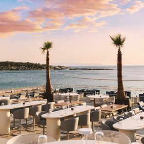 Ένας rooftop προορισμός σε μαγνητίζει στην Αθηναϊκή Ριβιερα