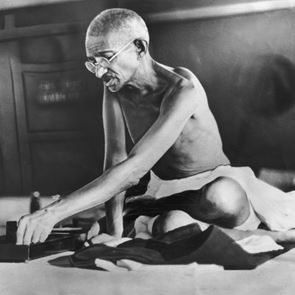 O Mahatma Gandhi τα είχε πει όλα για τη ζωή και την αγάπη