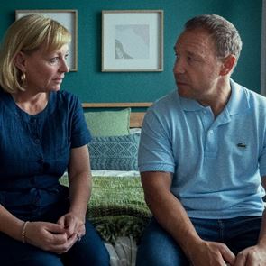 5 σειρές για να δεις αν σου άρεσε το Adolescence