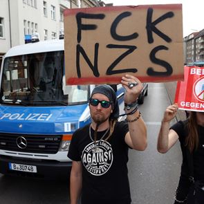 Η &lt;em>Γερμανία&lt;/em> έθεσε εκτός νόμου ακροδεξιά, νεοναζιστική ομάδα