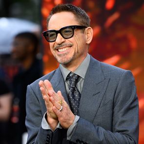 O Robert Downey Jr. οδεύει προς το Μπρόντγουεϊ