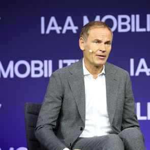 To μέλλον της &lt;em>Porsche&lt;/em> μέσα από τα μάτια του CEO του Oliver Blume