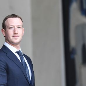 Πόσο εξωφρενικά πλούσιος είναι ο Mark Zuckerberg