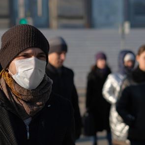 Κορονοϊός: 116 θάνατοι και 714 διασωληνωμένοι