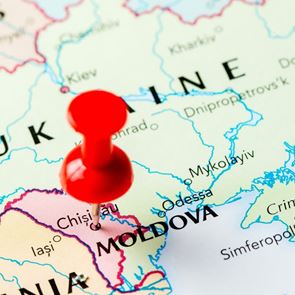 H Μολδαβία αλλάζει στάση και στέλνει βοήθεια στην Ουκρανία